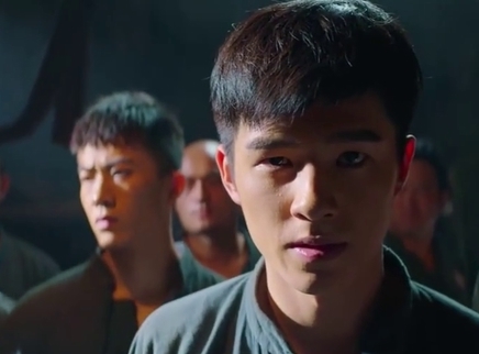 给爆发力超大的刘演员打个爆灯