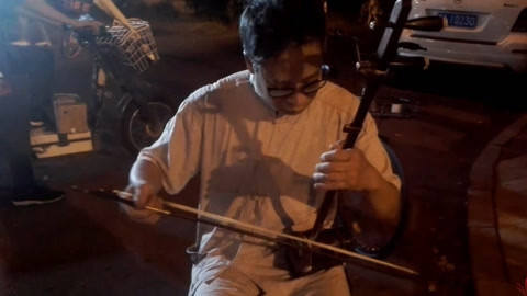 唱罢吹灯 大爷二胡独奏简直了，好像阿炳灵魂附体