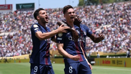 世俱杯-巴黎4-0大胜马竞 穆西亚拉戴帽拜仁10-0