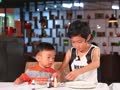 玩疯了之儿童创玩实验室 蜘蛛侠学会新技能，一秒吐出彩色丝
