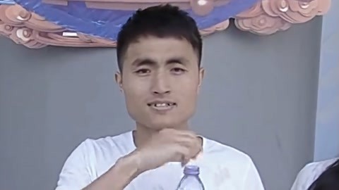 冲关王齐聚喜剧人婚礼 美少女壮士化险为夷登顶成功