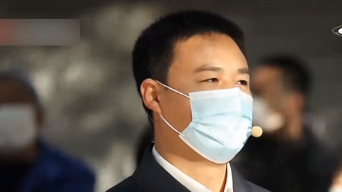 向前一步 居民不满改造拆除院墙 拒录节目紧急变更场地