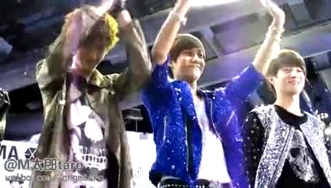EXO Ending COEX 签名会 主KAI 饭拍版 12/04/21-EXO-K