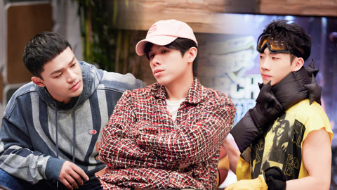 中国说唱巅峰对决2023 第7期番外 法老黄旭冰壶大战 小精灵吐槽杨和苏秀肌肉
