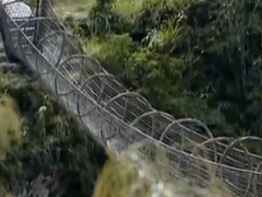 经典传奇 神奇古桥大揭秘：会隐身的浮桥