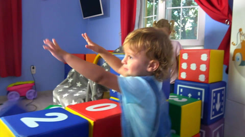 一起来玩捉迷藏