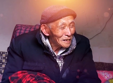 寻情记 九旬盲父突成富翁 幸福在哪里