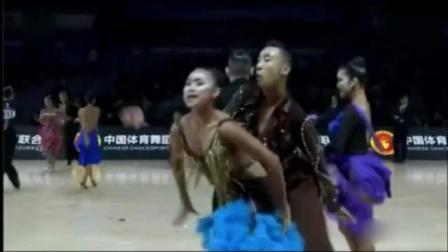 嘻嘻娱乐 2017 11月 文章马伊琍为女儿爱马助威 一家三口同框温馨有爱 171126