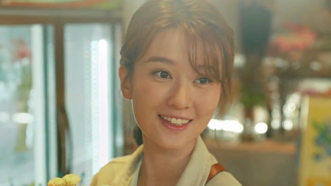 好莱坞影厅 在劫难逃：鹿晗乔欣