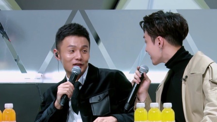 土豆娱乐快报 2018 1月 张艺兴车内尬舞 迷倒一众网友 180131