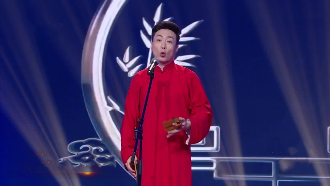 莲花落传承人创新唱新 旗袍皇后教大家走好每一步