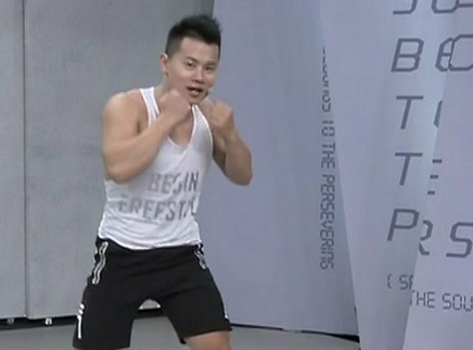 321动起来 高强度间歇训练在家也能运动！