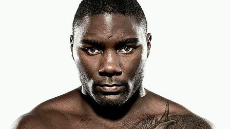 一拳打飞70亿最强男的UFC绝顶高手，竟然被轻自己60多斤的对手秒杀！