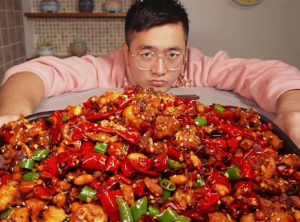 盗月社食遇记 2020 沐上为武汉一线社员做辣子鸡