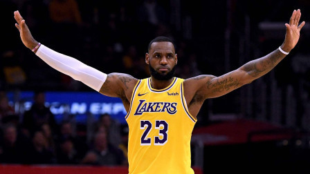 NBA流言收割机 湖人VS国王裁判报告：巴恩斯对詹姆斯的犯规是误判