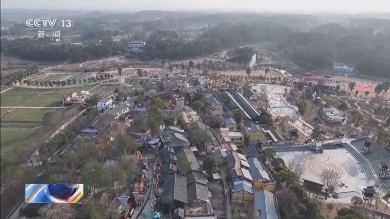 《午夜新闻》 20251225