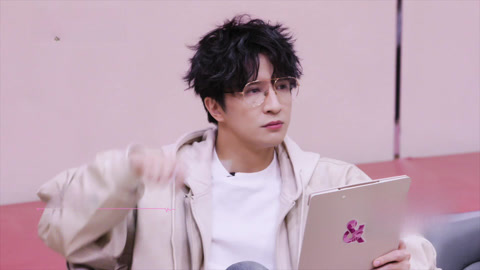 薛之谦听《一半》手舞足蹈 郁一凡唱到魏翔动容