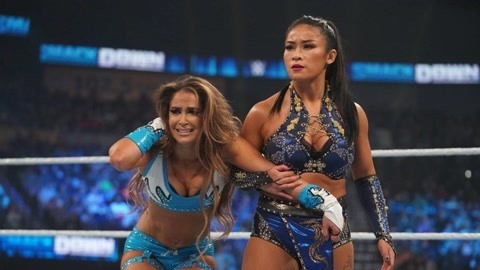 wwe美国职业摔角 幺妹崛起！来看李霞的热身运动