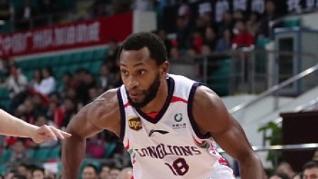 CBA 18/19赛季 广州VS浙江第一节：弗格助攻张永鹏扣篮得分，双方难解难分