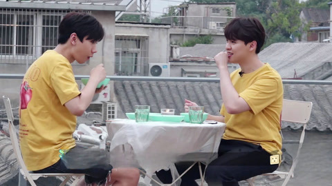 做家务的男人 第6期下 魏大勋父子花式带娃 汪苏泷尤长靖“烛光晚餐”