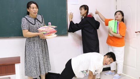 美女家务事 挑战做俯卧撑领粘土，做一个可以领一包，小晴使出绝招领走全部