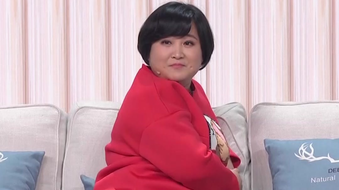 小品《啼笑皆非》贾玲张小斐许君聪幽默表演 欢呼声爆笑声不断