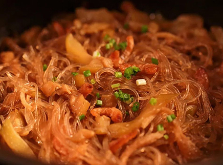 美食台 冬天就适合吃这么暖和的粉丝煲
