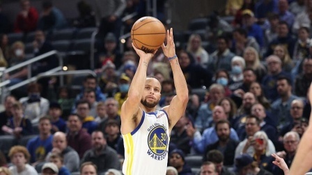 2021-2022赛季NBA集锦 NBA-库里26+6 小萨30+11 勇士逆转步行者拒绝连败