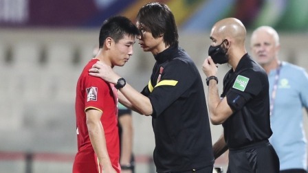 中国男足冲击2022世界杯 武磊：外界不知道我们的艰难，落后时我们都放开了享受比赛