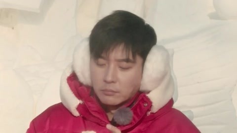 沸腾吧，冰雪 卧牛湖冰上红蓝两队比车技 冬捕节共制矿泉豆腐鱼