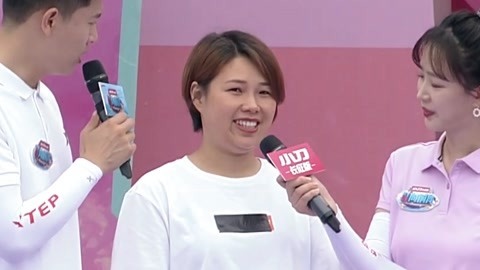 老冲客现场抛硬币预测结果 男生拿马桶塞子上场
