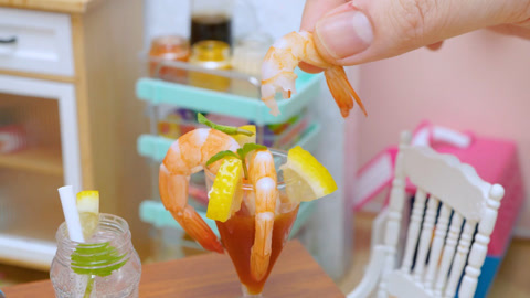 白灼虾仁搭配汽水