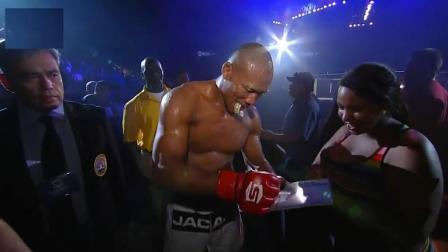 格斗视界 UFC名将鳄鱼索萨早期经典比赛 , 首回合快速KO对手, 珍贵录像