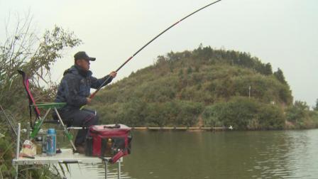 游钓中国 第三季 第39集 转进霍山宝物福地藏匿其中 白鲦闹窝小麦挂钩也有奇效