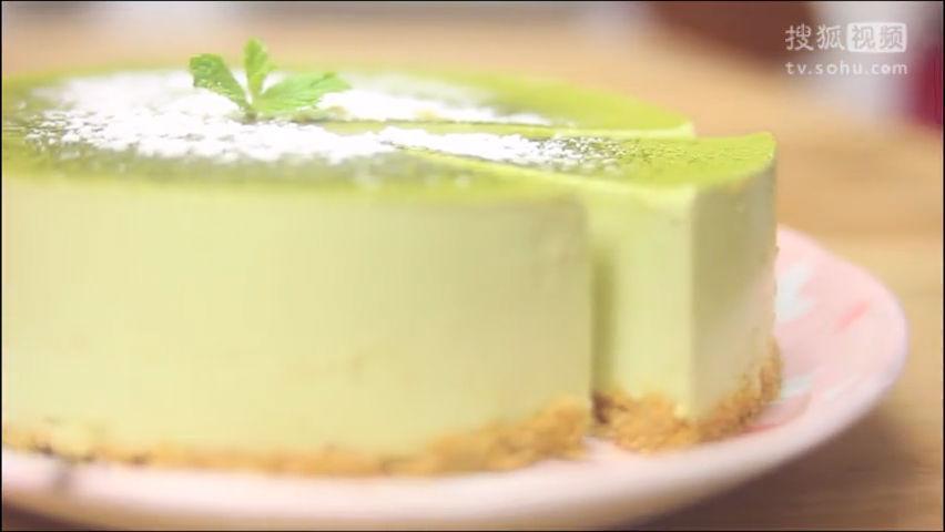 美&middot;食 豆腐和绿茶在一起后做成的绿茶豆腐芝士糕