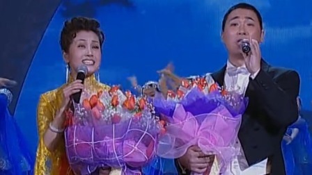 央视2005春晚 胡雁廖昌永《平安中国》，祝福祖国未来会更好