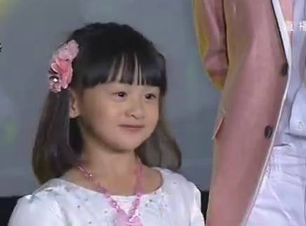 娱乐急先锋 《爸爸去哪儿》首映礼明星亲子闪耀红毯