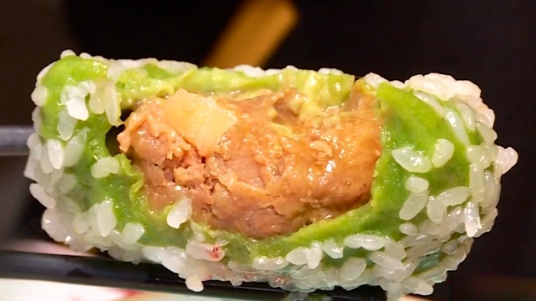人气美食 南京东路青团季 老字号排长队