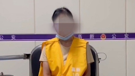 57岁大妈谎称“特工”分饰四角网恋小伙，骗其300余万去博彩