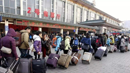 一天200提升到300，没人来？农民工：心里清楚！