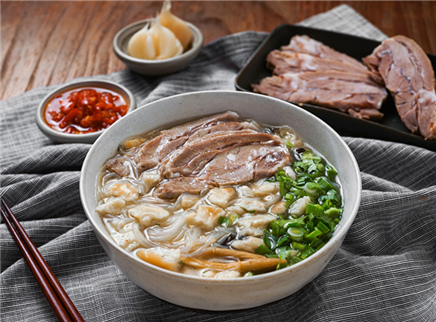 日食记 这碗羊肉泡馍比多穿衣服还管用