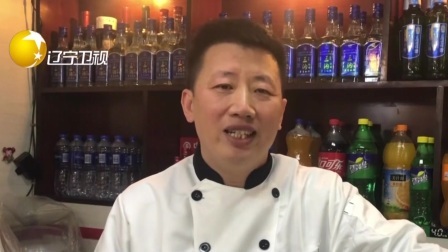 第一时间 “白菜西施”开宝马送白菜，让贫困户过个好年