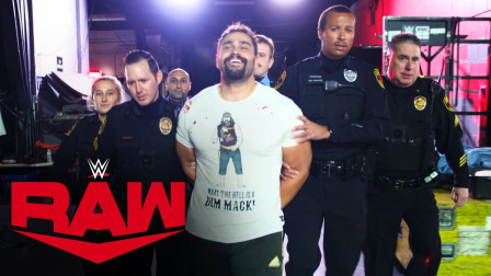 WWE RAW 2019 【RAW 11/25】卢瑟夫因为袭击莱斯利，被警察押出场馆，估计要吃官司