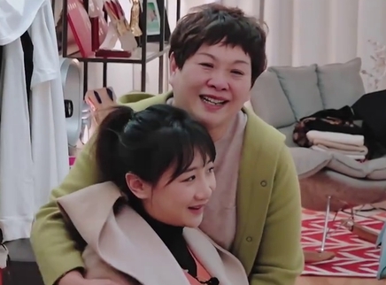 婚前21天 备婚日记 第18期：何雯娜父母不舍落泪