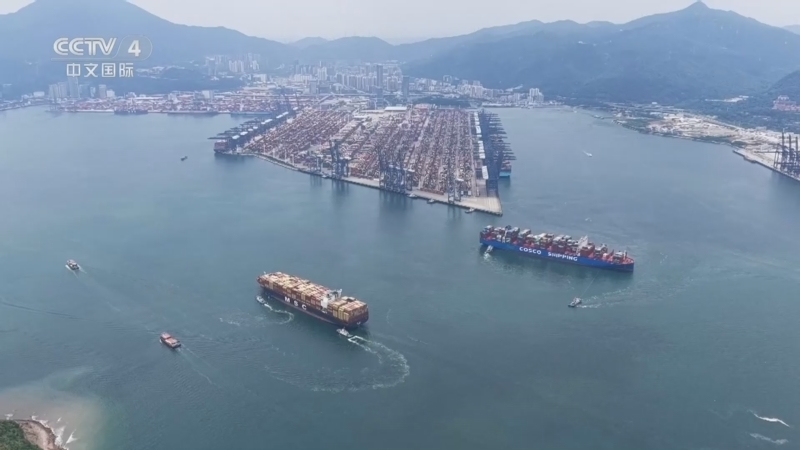 《今日环球》 20251225