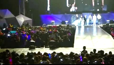 2PM 南京演唱会 俊昊 & 佑荣Solo 饭拍版 12/02/25-2PM