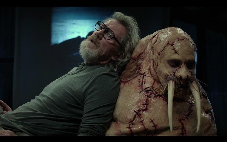 【暴影君】6分钟看完美国恐怖片《长牙》清淡口味版的"人体蜈蚣",请