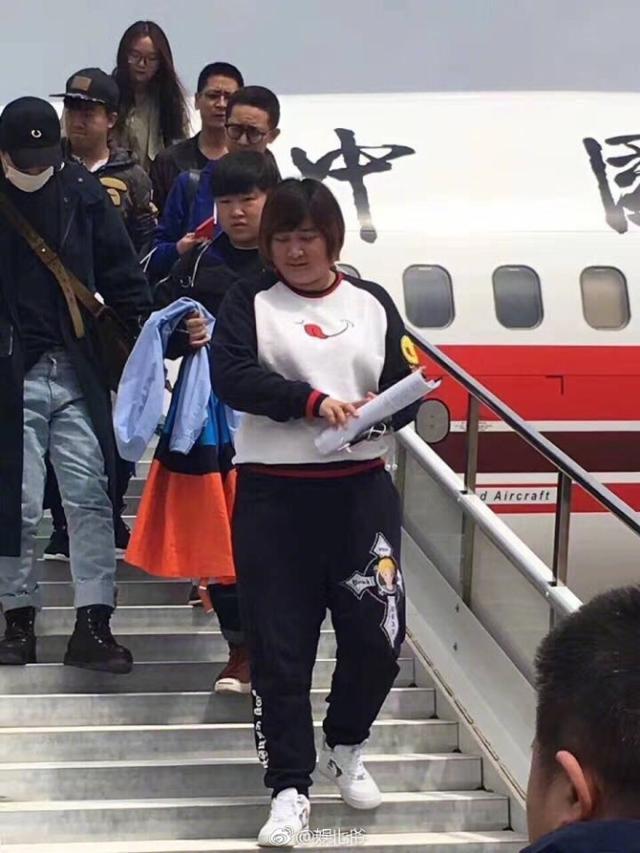 迪丽热巴下车?奔跑吧延安录制剧透:景甜,贾玲担当嘉宾!