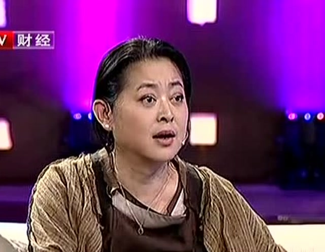 倪萍人生中出演的第一部电影《山菊花,不料那年出演时竟才19岁