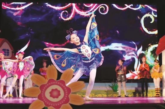 儿童歌舞剧《毛毛虫的春天》精彩上演